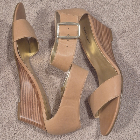 Nine West | Tan | Wedge Sandals | Size 8.5M - Picture 4 of 9